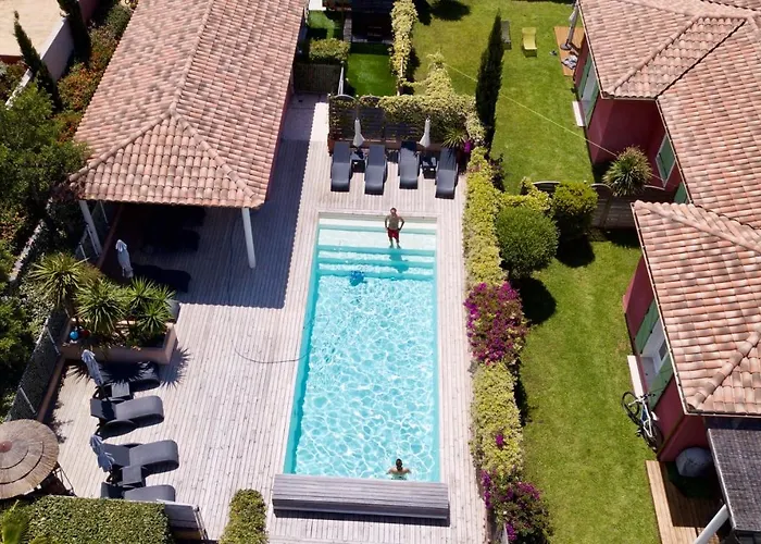 Villas CALA CORSA - 3 et 4 Chambres CALA ROSSA Porto-Vecchio - Villas entièrement Climatisées à 5 minutes à pied de la plage Cala Rossa